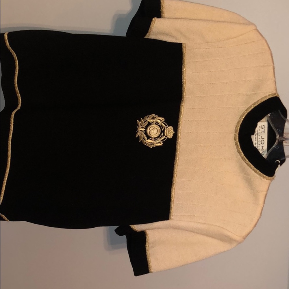ST JOHN APPAREL